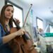 El proyecto «Cultura en vena» se propone llevar música a los hospitales de Málaga