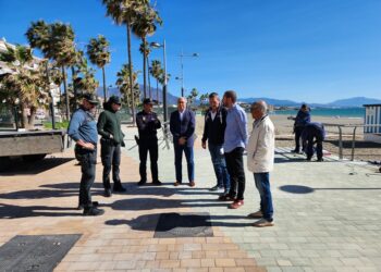 El Paseo Marítimo de Sabinillas, víctima de actos vandálicos antes de ser inaugurado