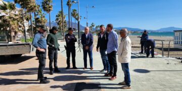 El Paseo Marítimo de Sabinillas, víctima de actos vandálicos antes de ser inaugurado