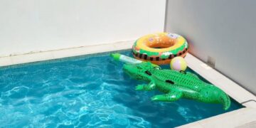 Alcaldesa de Marbella aboga por esperar a que baje grado de sequía para «una decisión conjunta» sobre piscinas