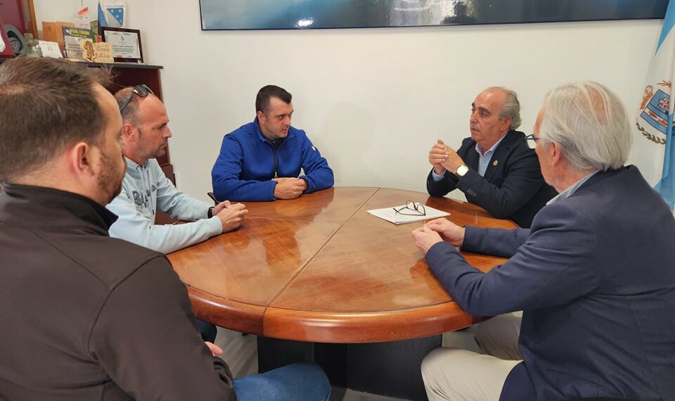 Manilva cumple con las demandas del sector del taxi y creará dos nuevas licencias