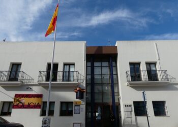 La Policía Nacional detiene en Estepona a seis hombres responsables de nueve robos en locales comerciales