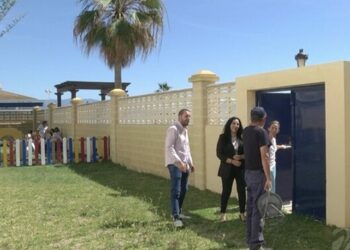 Obras de adecuación y un mural en la fachada embellecerán la Escuela Infantil de Sabinillas