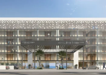 El emblemático Hotel Tritón de Benalmádena reabre este verano tras más de un año de reformas