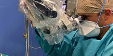 La Junta «agilizará y simplificará» el proceso de autorización para abrir clínicas privadas