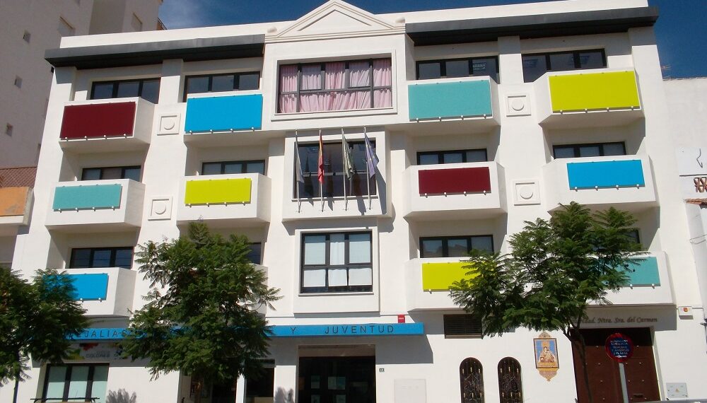 El Ayuntamiento de Fuengirola abre el periodo de solicitud de las Becas de Transporte Universitario