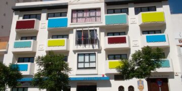 El Ayuntamiento de Fuengirola abre el periodo de solicitud de las Becas de Transporte Universitario