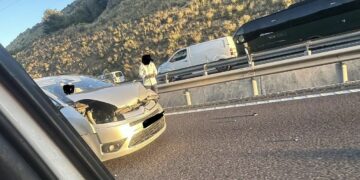 Cinco turismos colisionan en cadena en la A-7 a la altura de El Higuerón, en Benalmádena