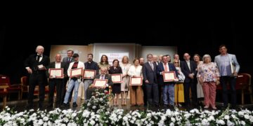 Marbella hace entrega del título de Ciudadanos Honorarios a 16 marbellíes