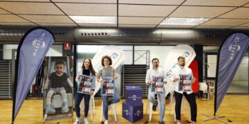 Marbella acoge el evento solidario a favor de Debra Piel de Mariposa en la plaza Supera de Miraflores