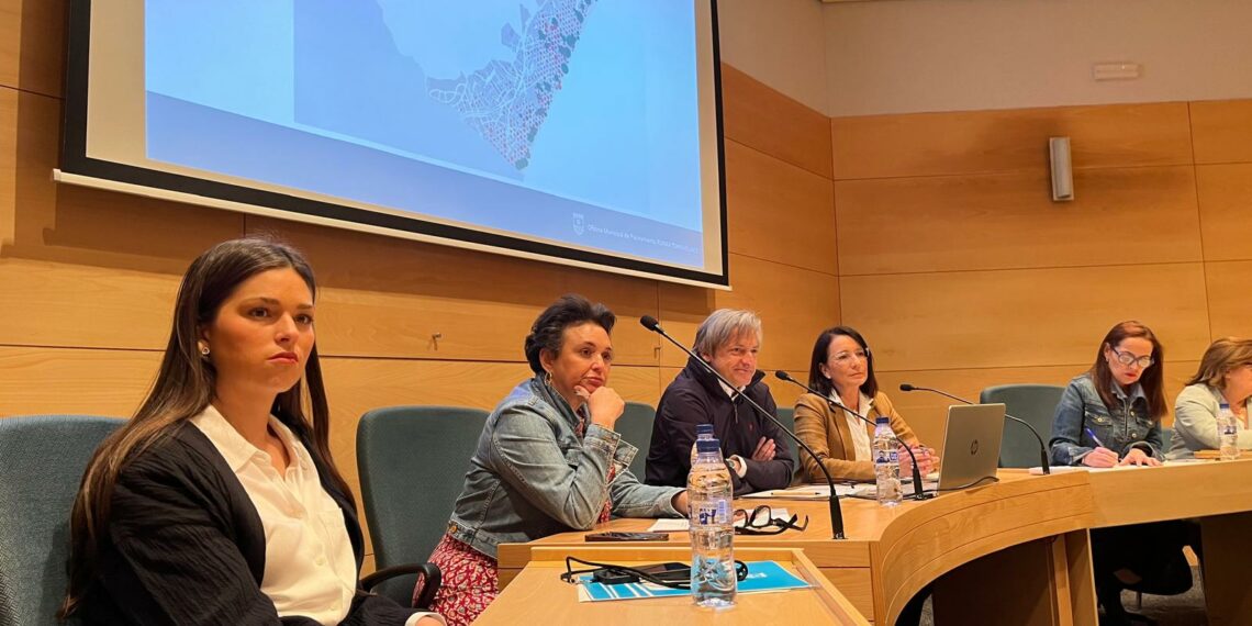 El Palacio de Congresos de Torremolinos acoge la cuarta mesa de trabajo del PGOM ‘Regeneración económica eficiente’