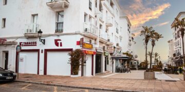 Alimentación, joyería y punto de la ONCE: Así es el ‘Estanco del Puerto’ en el Castillo de la Duquesa