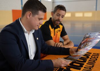 El XI Triatlón Benalmádena contará con casi 400 participantes con unas pruebas de primer nivel en el Puerto y por toda la Costa del municipio