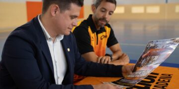 El XI Triatlón Benalmádena contará con casi 400 participantes con unas pruebas de primer nivel en el Puerto y por toda la Costa del municipio