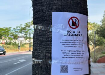 Vecinos de Mijas se unen para paralizar la construcción de una gasolinera