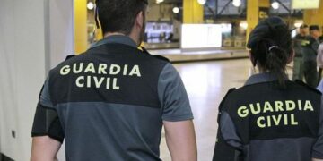 Detenido por robar en un establecimiento comercial del aeropuerto de Málaga teléfonos móviles