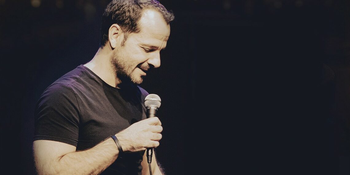 El cómico Ángel Martín lleva a Torremolinos su show «Punto para los locos»