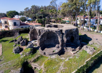 Torres y Termas Romanas de las Bóvedas