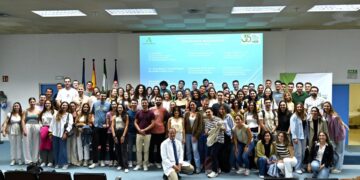 El Hospital Clínico organiza un acto de bienvenida para los 75 nuevos residentes que inician su formación