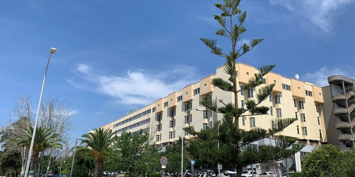 Se elevan a once los médicos afectados por intoxicación en el Hospital Clínico de Málaga