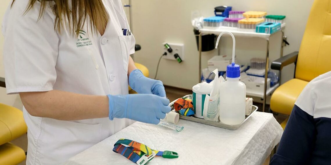 El SAS recorta en Málaga más de un 60% de los contratos a enfermeras, matronas y fisioterapeutas