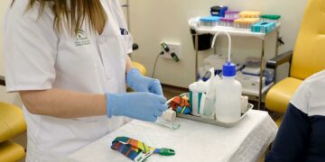 El SAS recorta en Málaga más de un 60% de los contratos a enfermeras, matronas y fisioterapeutas