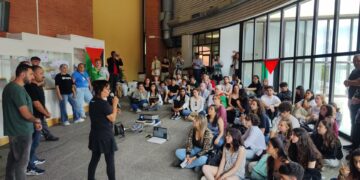 Estudiantes mantienen un encierro en la biblioteca general de la UMA «en solidaridad con el pueblo palestino»