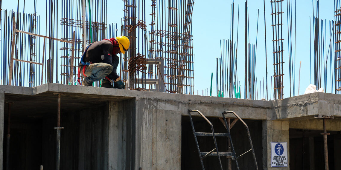 El sector de la construcción busca a 100 mil trabajadores en Andalucía
