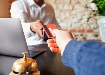 Andalucía rechaza, por ahora, la tasa turística