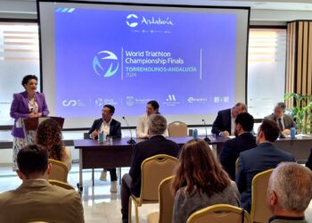 La Final del Campeonato del Mundo de Trialton reunirá en Torremolinos a más de 4000 deportistas