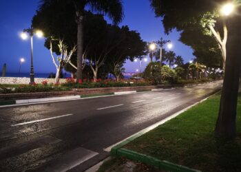 Un fallecido y un herido en un accidente de moto en la avenida Litoral de Estepona