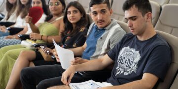 La NASA reconoce a alumnos del IES Al-Baytar de Benalmádena por encontrar 10 asteroides en un trabajo de investigación