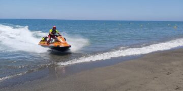 Torremolinos realiza un simulacro para comprobar el funcionamiento del dispositivo de seguridad y socorrismo