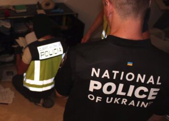 Cae organización que utilizaba a ucranianos vulnerables para el tráfico ilícito de vehículos en Europa