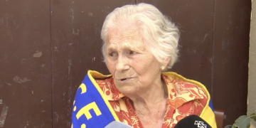 El Cádiz Club de Fútbol compra la casa de María, una anciana de 87 años, para evitar el desahucio