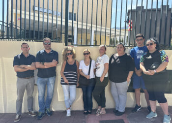 «Estamos decepcionados»: 16 alumnos de Benalmádena fuera del instituto más cercano por «falta de previsión»
