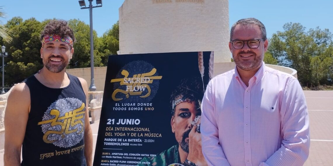Torremolinos celebra el Día Internacional del Yoga y de la Música en el Parque de la Batería