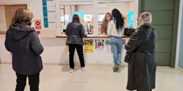 2.180 personas han hecho uso del servicio para gestionar el Certificado Digital e informar de la Zona de Bajas Emisiones en Torremolinos