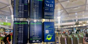 Oli, el servicio de chatbot de Aena, llega al aeropuerto de Málaga-Costa del Sol