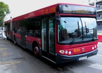 El transporte urbano por autobús aumenta un 19,2% en abril en Andalucía