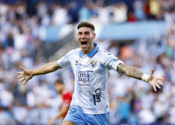El Málaga CF a un paso del ascenso tras vencer al Nàstic en La Rosaleda
