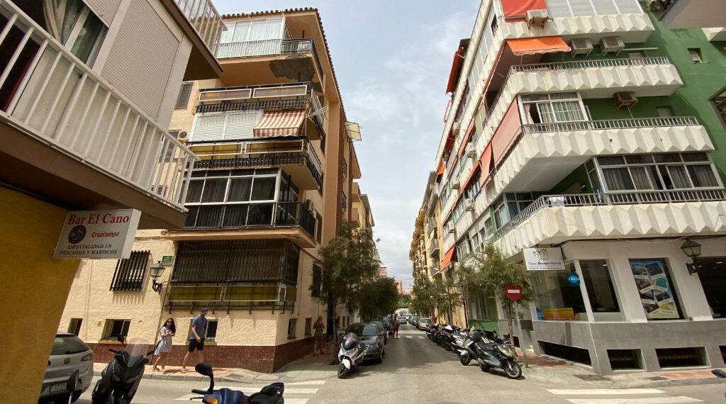 Una mujer muere estrangulada en Fuengirola presuntamente a manos de su pareja