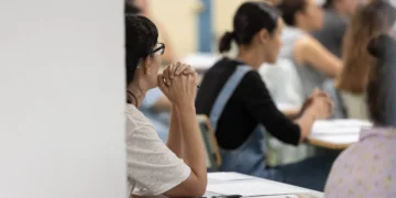 Oposiciones docentes en Málaga: 7.000 aspirantes afrontan las pruebas escritas este sábado