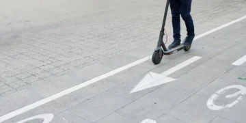 Exculpan a la mujer que atropelló mortalmente a una chica en patinete en Estepona