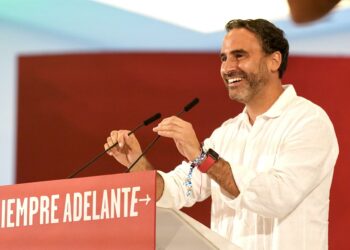 Veteranos del PSOE piden dimisión de Ejecutiva provincial y congreso extraordinario ante «debilidad» del partido