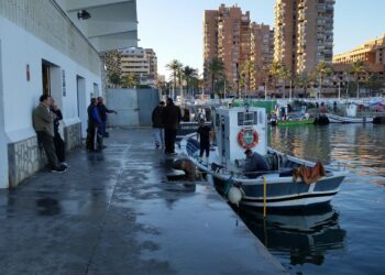 Pescadores de Fuengirola encuentran el cadáver de un hombre en sus redes de arrastre