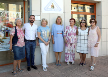 Marbella renueva su compromiso con la Asociación Cultural San Bernabé Amas de Casa