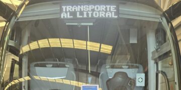 La Junta eleva a doce las rutas en autobús para conectar los municipios del interior con la playa