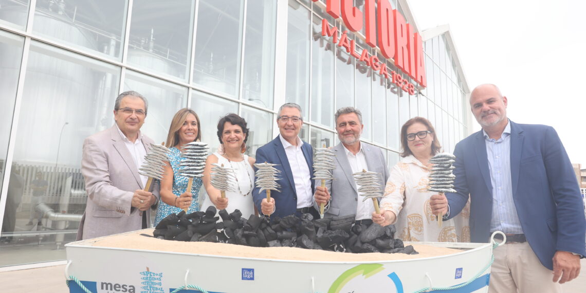 El Concurso de Espetos de Torremolinos contará con chefs Pablo Sánchez y Pablo Vega como miembros del jurado