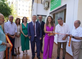 La Asociación Española Contra el Cáncer inaugura sede en Estepona